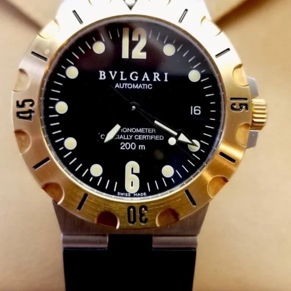 💋 Blvgari DIAGONO SCUBA NEW 18k Watch - Picture 2 of 14